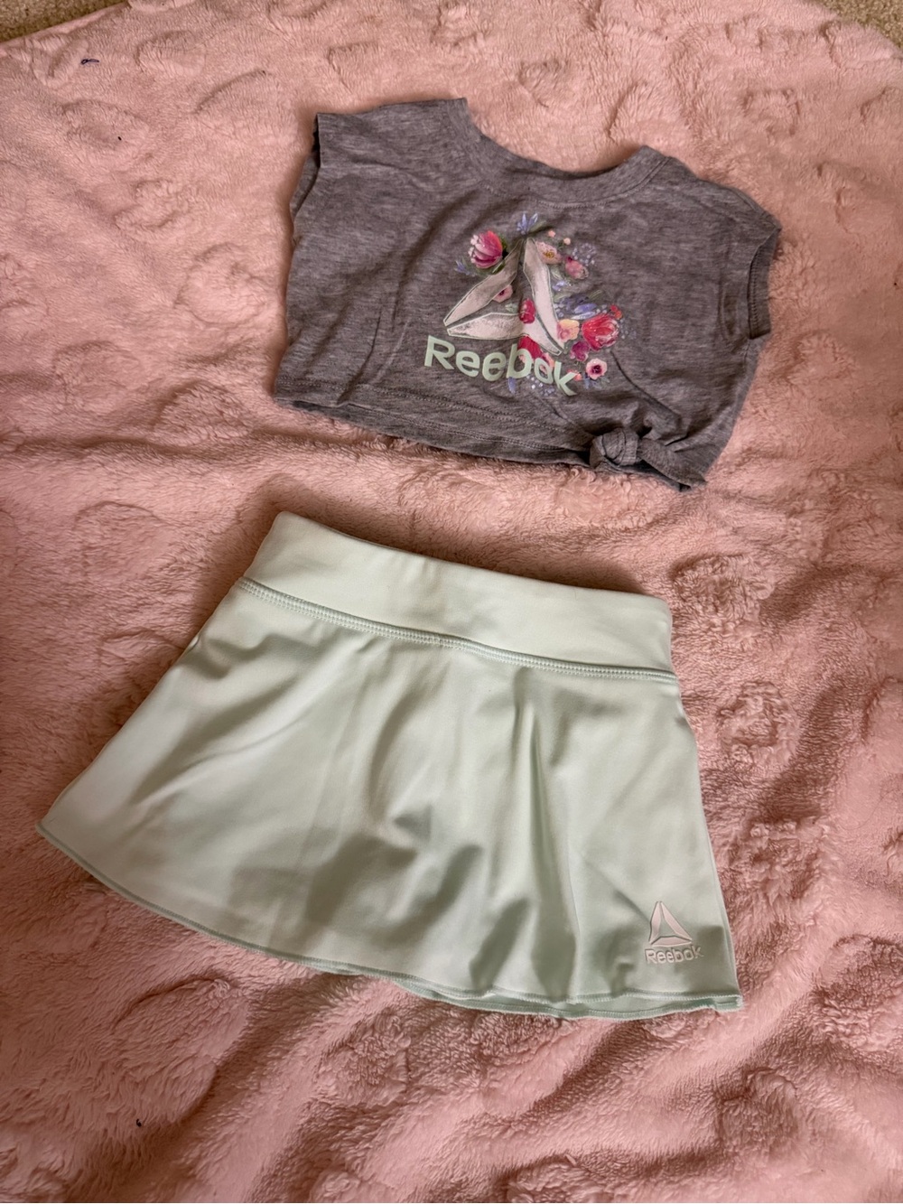 Reebok Gray Graphic Crop Tank with Mint Skort Set
